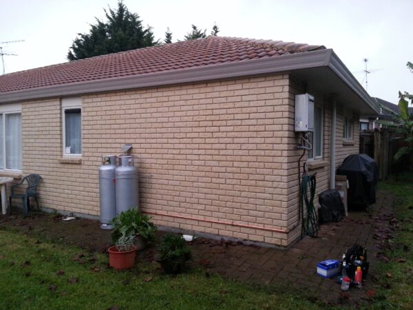Continuous (Instantaneous) Gas Hot Water Heating LPG Installation / Re-location (LPG)